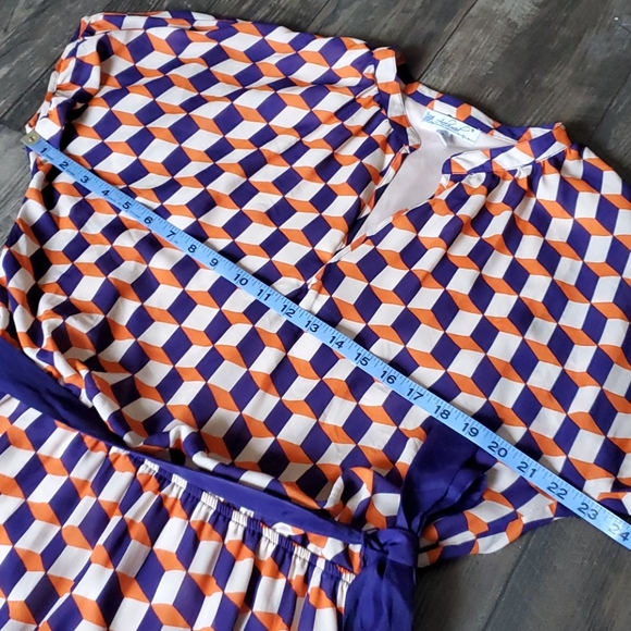 Acclaimed Abstract Geometric Print Shirt Dress - Picture 8 of 8